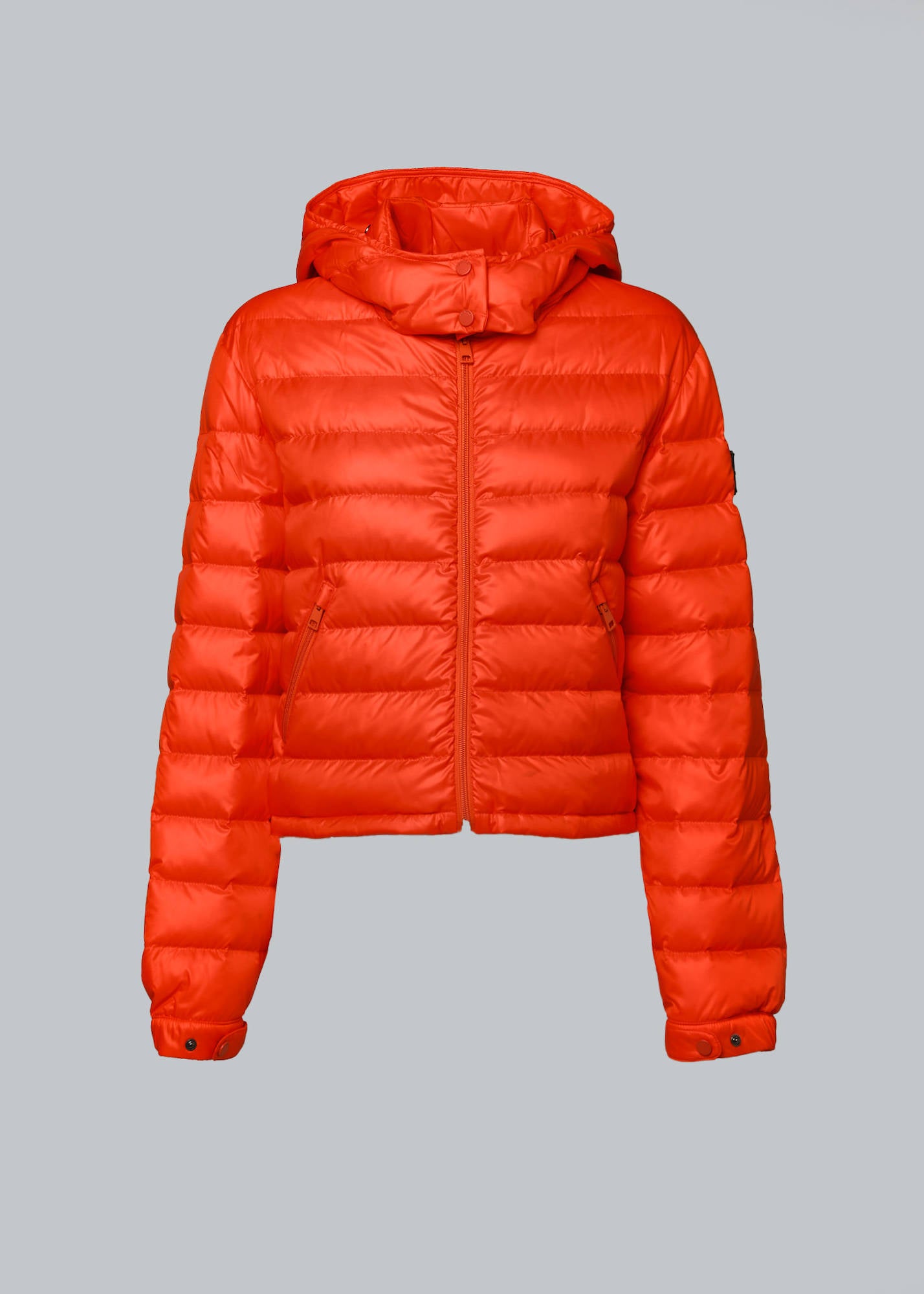 #color_cold-white - Coral red