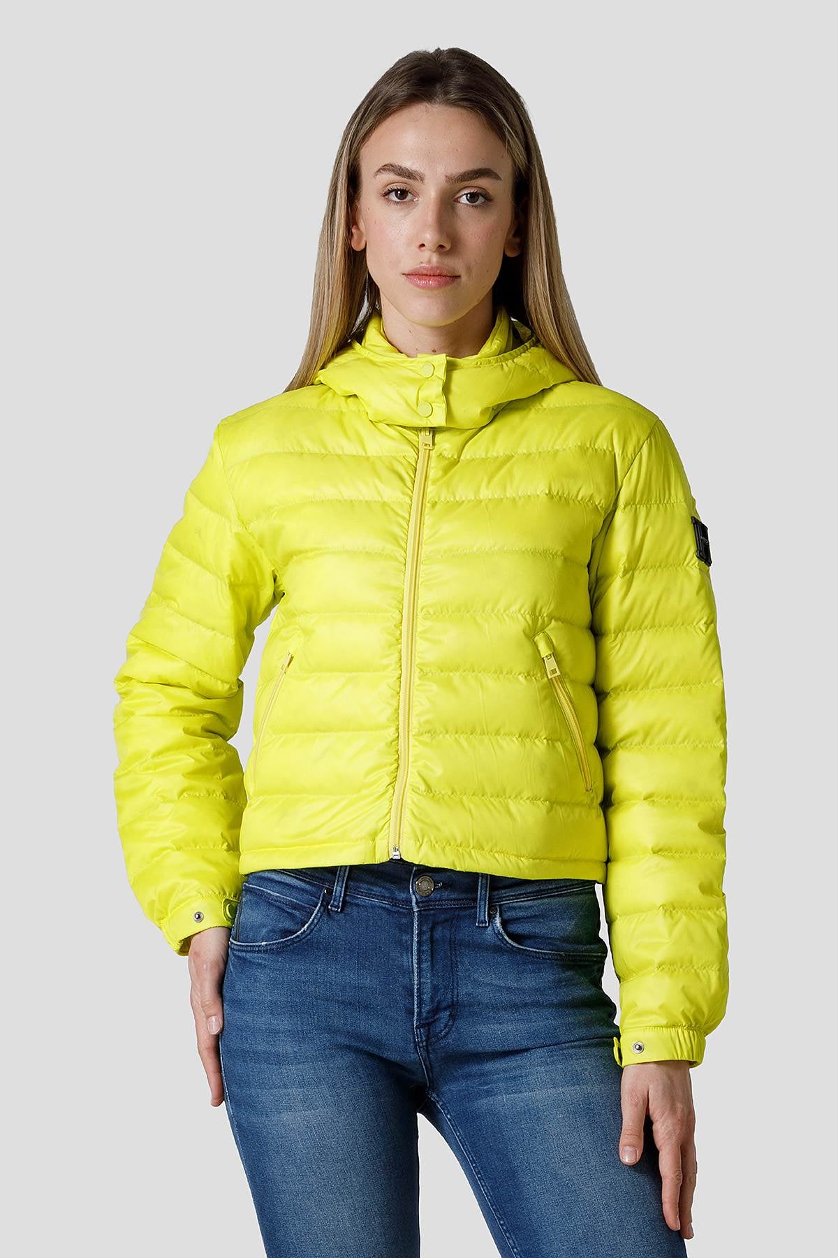#color_black - Yellow